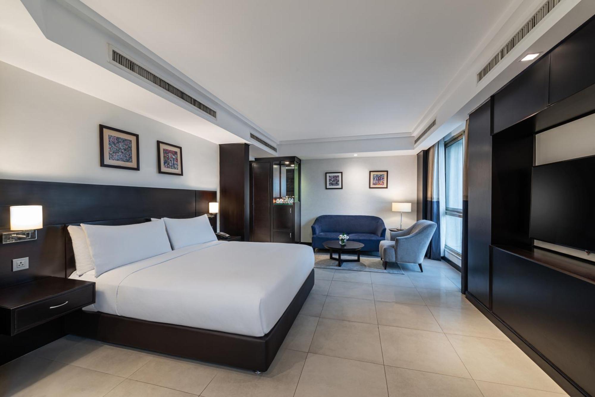 Doubletree By Hilton Hotel Акаба Екстериор снимка